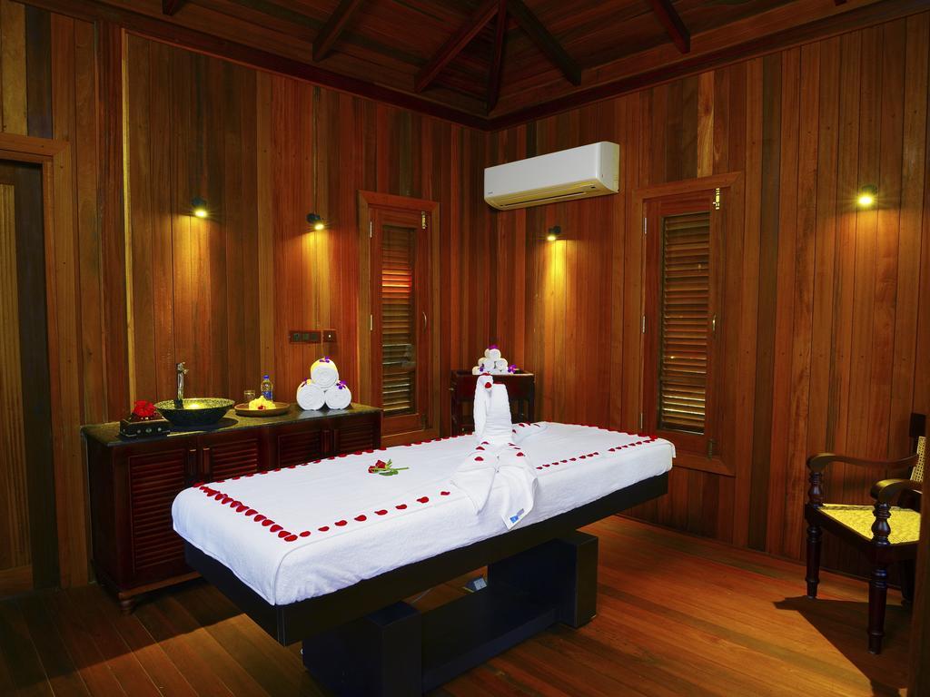 Niraamaya Retreats Cardamom Club Thekkady Exterior photo